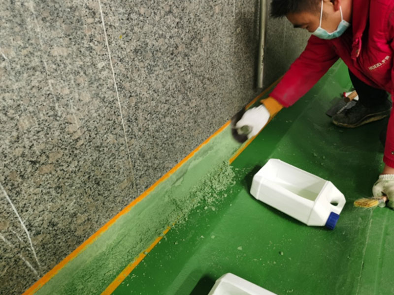 Смешать с сухим раствором для нанесения на основание