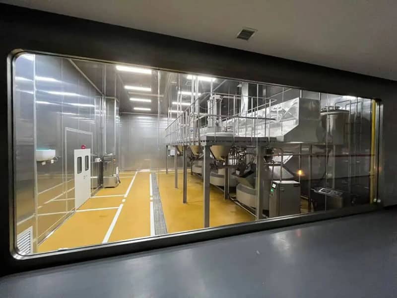 A bright, clean food factory after renovation with KAIDA JINYU polyurethane mortar flooring installed.